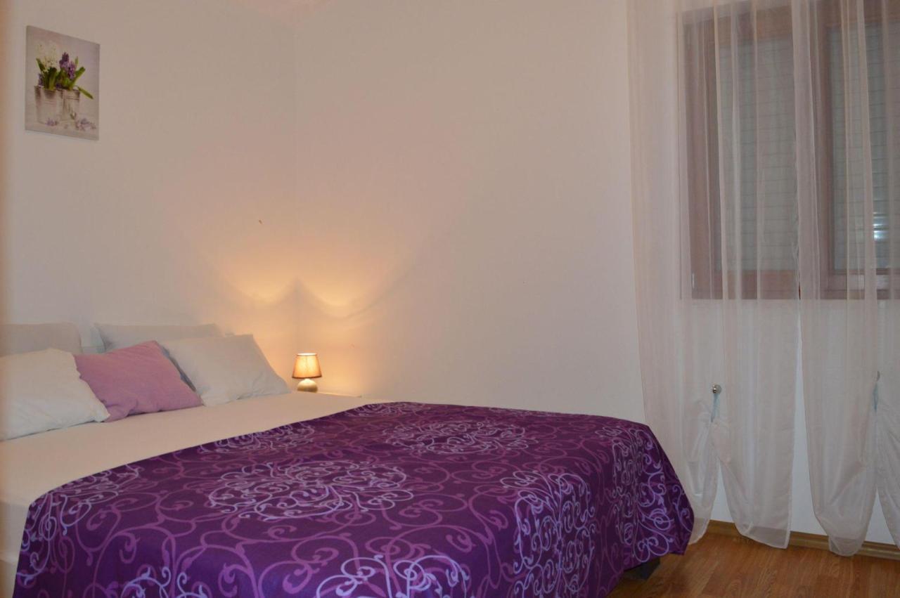 Apartments Vilim Tisno Exterior foto